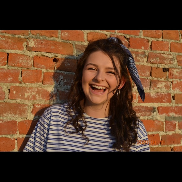 Meet your Posher, Macey - Picture 4 of 8